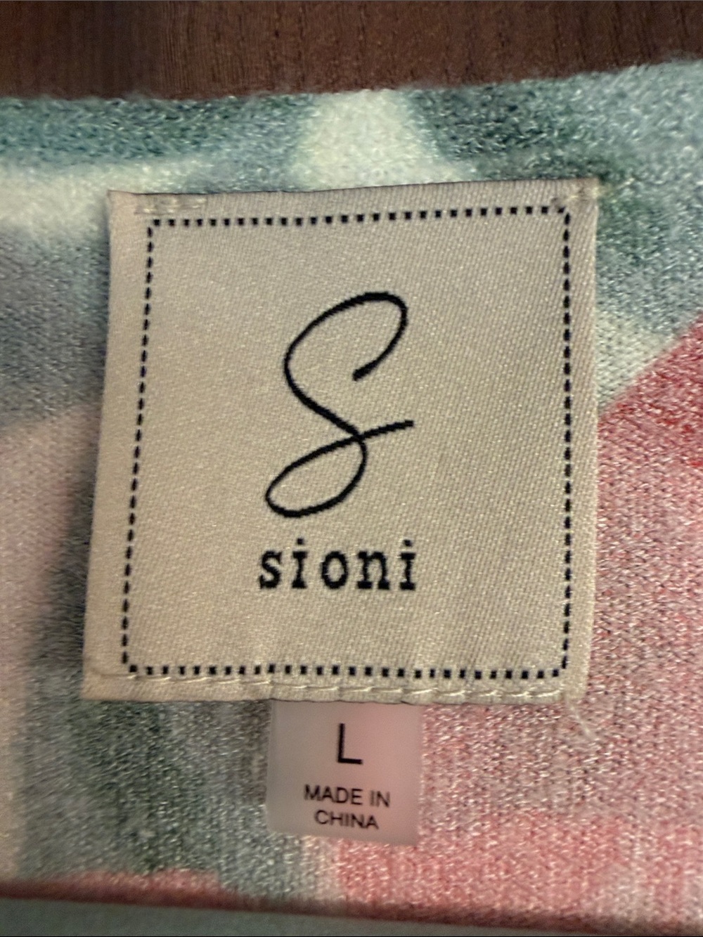 Sioni Floral V-Neck Sweater in Pink, Yellow, Green, Cream - Picture 2 of 4